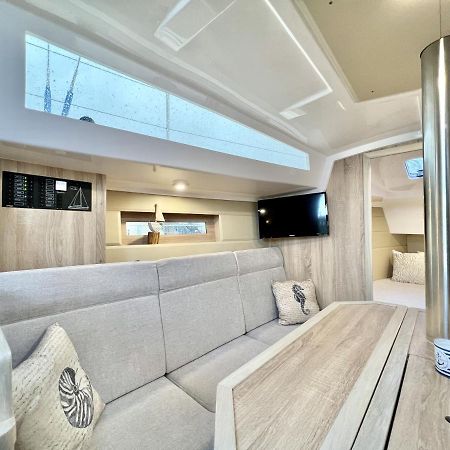 Hausboot Segelyacht Nui Otel Burgtiefe auf Fehmarn Dış mekan fotoğraf