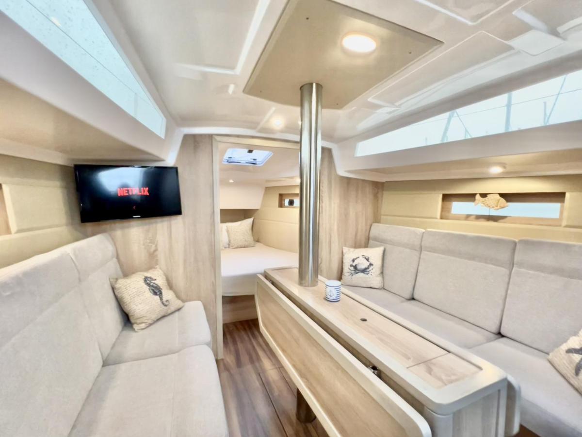 Hausboot Segelyacht Nui Otel Burgtiefe auf Fehmarn Dış mekan fotoğraf