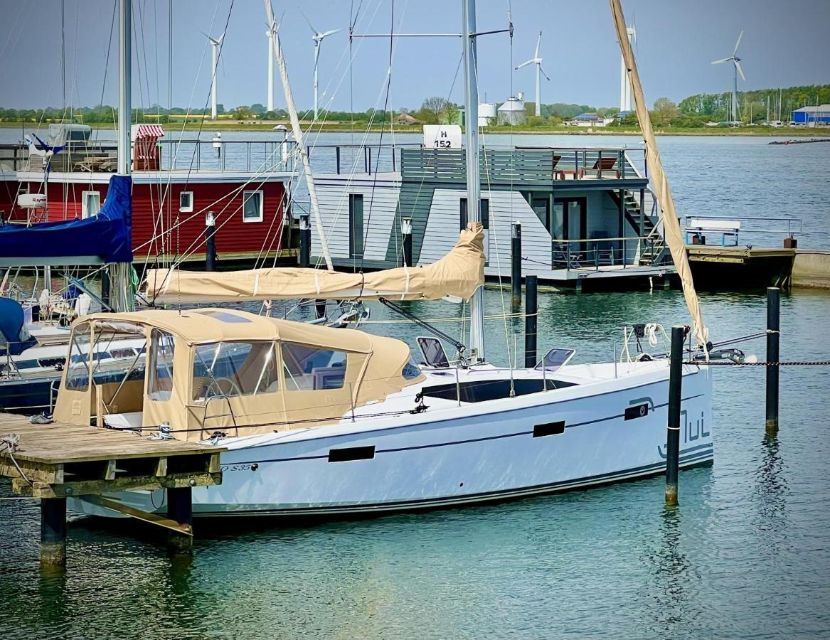 Hausboot Segelyacht Nui Otel Burgtiefe auf Fehmarn Dış mekan fotoğraf
