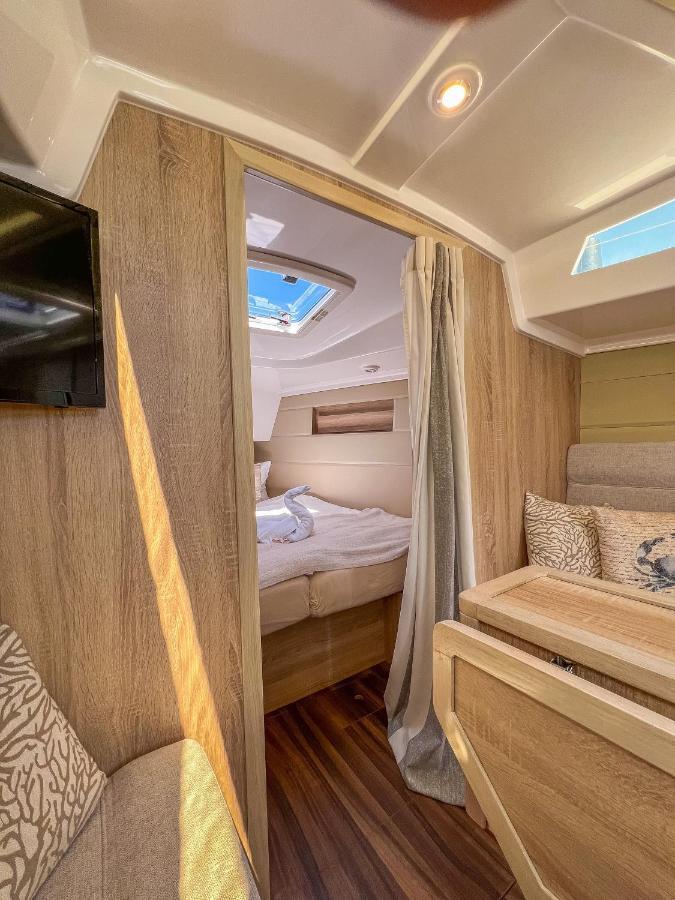 Hausboot Segelyacht Nui Otel Burgtiefe auf Fehmarn Dış mekan fotoğraf